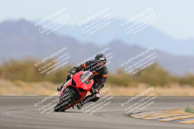 media/Jan-15-2023-SoCal Trackdays (Sun) [[c1237a034a]]/Turn 15 (1pm)/